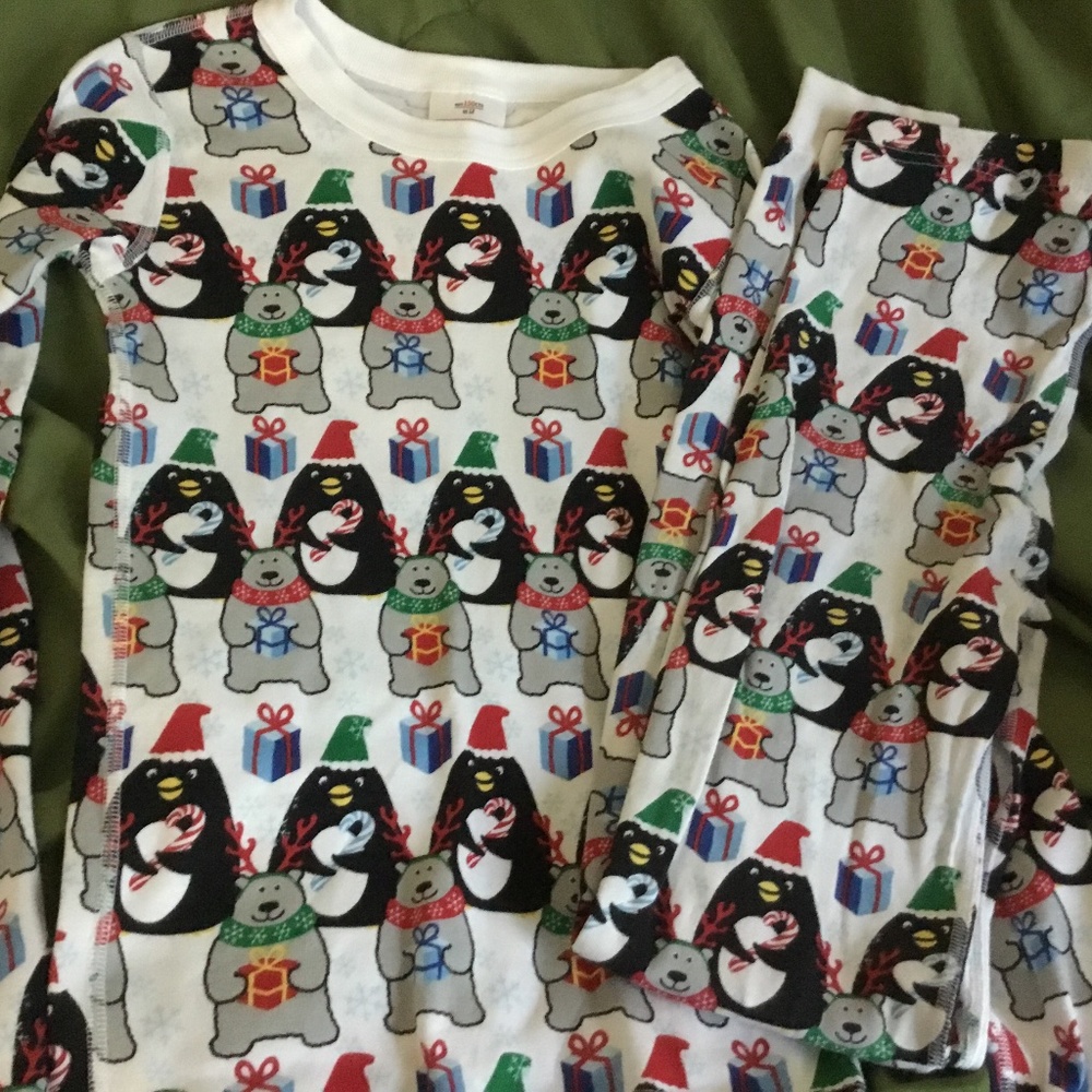 Hanna andersson htf Christmas pjs